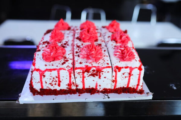 RED VLEVET SLICED CAKE